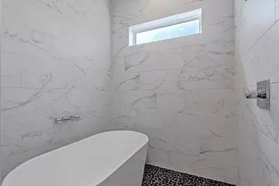 449 W 25th Street #C, Houston, TX 77008 - Photo 20