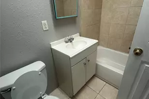 3020 Jewel St, Houston, TX 77026 - Photo 8