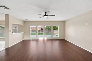 18810 Lantern Cove Ln, Tomball, TX 77375 - Photo 6