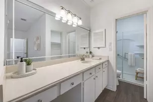 401 Lakeside Ln, Houston, TX 77058 - Photo 8