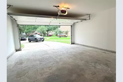 2802 Sunshine Circle, Sugar Land, TX 77479 - Photo 28