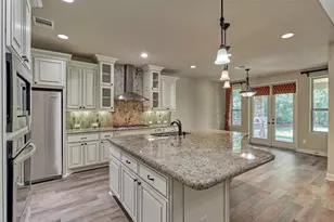 6 Devon Dale Dr, Tomball, TX 77375 - Photo 4