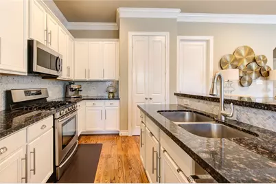 1110 Sherwood Trail, Houston, TX 77043 - Photo 6