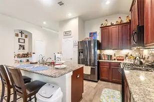 10019 Pine Valley Ct, Baytown, TX 77521 - Photo 6