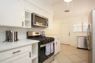 4609 Kinglet St, Houston, TX 77035 - Photo 18