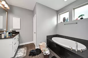 9663 Rockport Hills Dr, Cypress, TX 77433 - Photo 20