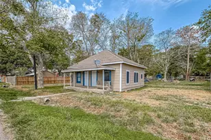 406 Woodward, Damon, TX 77430 - Photo 2