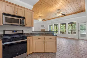 220 Harbour Row Dr, Coldspring, TX 77331 - Photo 12