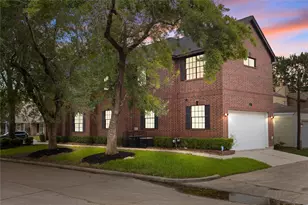 4611 Cashel Castle Dr, Houston, TX 77069 - Photo 2