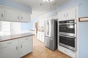 11703 Parkriver Dr, Houston, TX 77070 - Photo 10