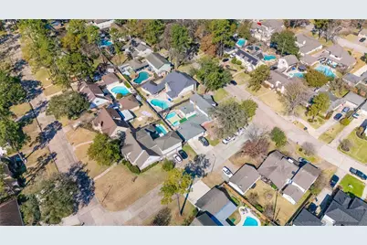11703 Parkriver Drive, Houston, TX 77070 - Photo 32