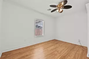 7013 Corsicana St, Houston, TX 77020 - Photo 8