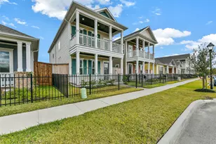 2511 S Houston Ave, Pearland, TX 77581 - Photo 2