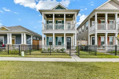 2511 S Houston Avenue, Pearland, TX 77581 - Photo 1