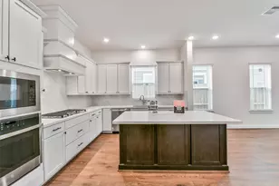 2511 S Houston Ave, Pearland, TX 77581 - Photo 8