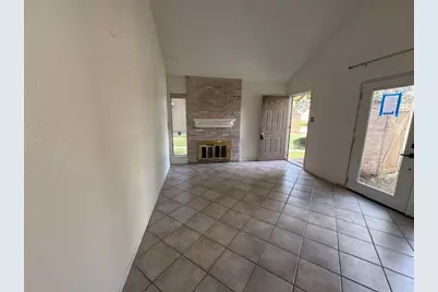 6106 W Airport Boulevard #18, Houston, TX 77035 - Photo 4