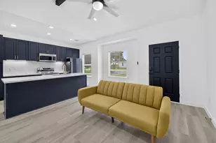 715 Rosedale St, La Marque, TX 77568 - Photo 4