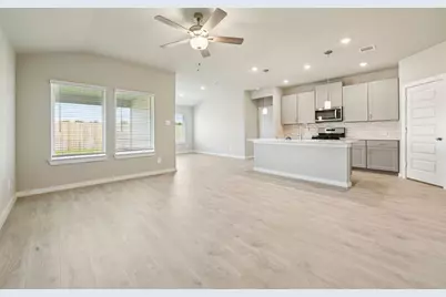 12026 Shining Lake Drive, Baytown, TX 77523 - Photo 6