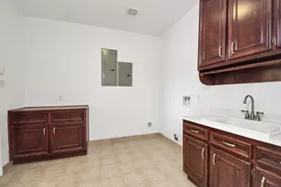 1321 E Archer Rd, Baytown, TX 77521 - Photo 22