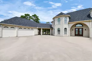 1321 E Archer Rd, Baytown, TX 77521 - Photo 4