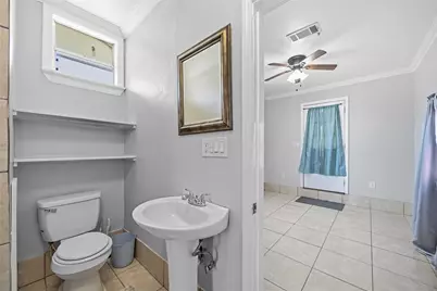 9430 E Avenue K #A, Houston, TX 77012 - Photo 10