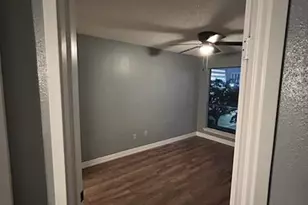 2818 S Bartell Dr, Houston, TX 77054 - Photo 10