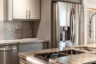 6215 Westcott St, Houston, TX 77007 - Photo 12