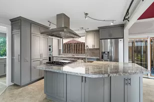 6215 Westcott St, Houston, TX 77007 - Photo 10
