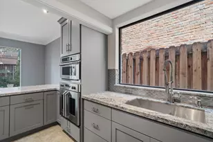 6215 Westcott St, Houston, TX 77007 - Photo 16
