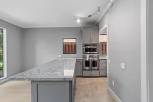 6215 Westcott St, Houston, TX 77007 - Photo 18