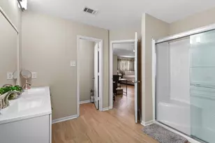 10551 Logger Pine Trail, Houston, TX 77088 - Photo 14