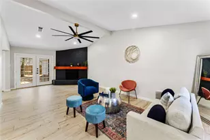 3 Ridgeline Ct, The Woodlands, TX 77381 - Photo 6