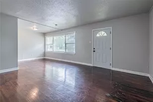 5818 Glenhurst Dr, Houston, TX 77033 - Photo 4