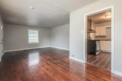 5818 Glenhurst Drive, Houston, TX 77033 - Photo 4