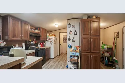 1006 W Toledo Street, Seadrift, TX 77983 - Photo 12