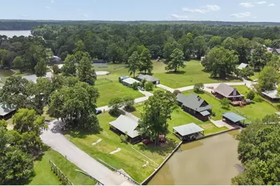 28 Hunters Creek Drive, Huntsville, TX 77340 - Photo 32