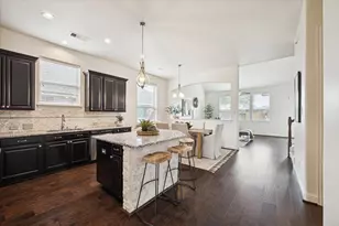 3046 Tawakoni Canyon Ln, League City, TX 77573 - Photo 10