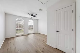 11207 Briscoe Ln, Pearland, TX 77584 - Photo 22