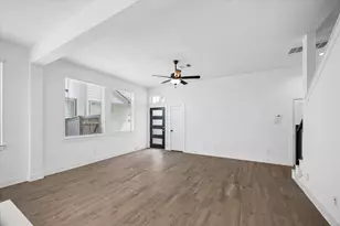 12946 Rio Mariano Ln, Cypress, TX 77433 - Photo 4