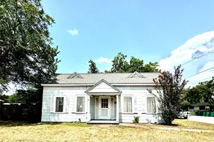 559 Madison, La Grange, TX 78945 - Photo 4