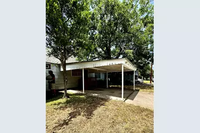 559 Madison, La Grange, TX 78945 - Photo 8