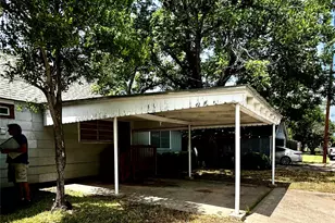 559 Madison, La Grange, TX 78945 - Photo 8