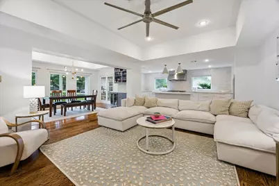 2503 Stoney Brook Drive, Houston, TX 77063 - Photo 8