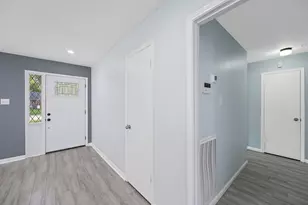 10623 Wickersham Ln, Houston, TX 77042 - Photo 16