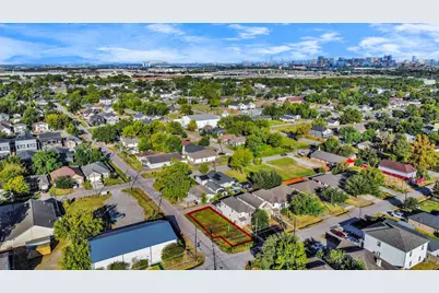 8232 Colonial Lane, Houston, TX 77051 - Photo 12