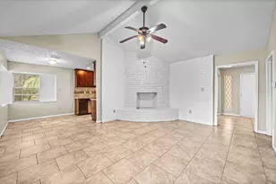 11111 Longcommon Dr, Houston, TX 77099 - Photo 4