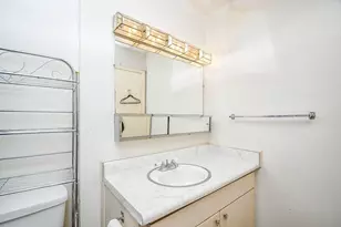 7136 Crownwest St, Houston, TX 77072 - Photo 6