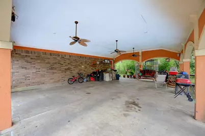 316 Hickman Lane, Angleton, TX 77515 - Photo 38
