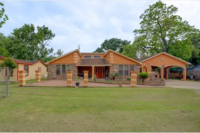 316 Hickman Lane, Angleton, TX 77515 - Photo 2