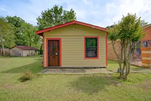 316 Hickman Ln, Angleton, TX 77515 - Photo 44